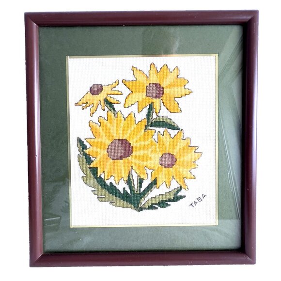 VTG Handmade Cross Stitch SUNFLOWER DAISY Floral Green Mat 9" x 10" Wood Frame - Picture 3 of 9